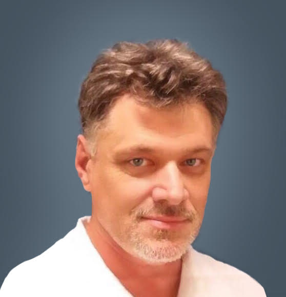 Dr Ember Tibor plasztikai sebész